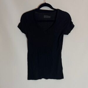 Mossimo Supply Co. Black V-Neck Short Sleeve Boyfriend Tee